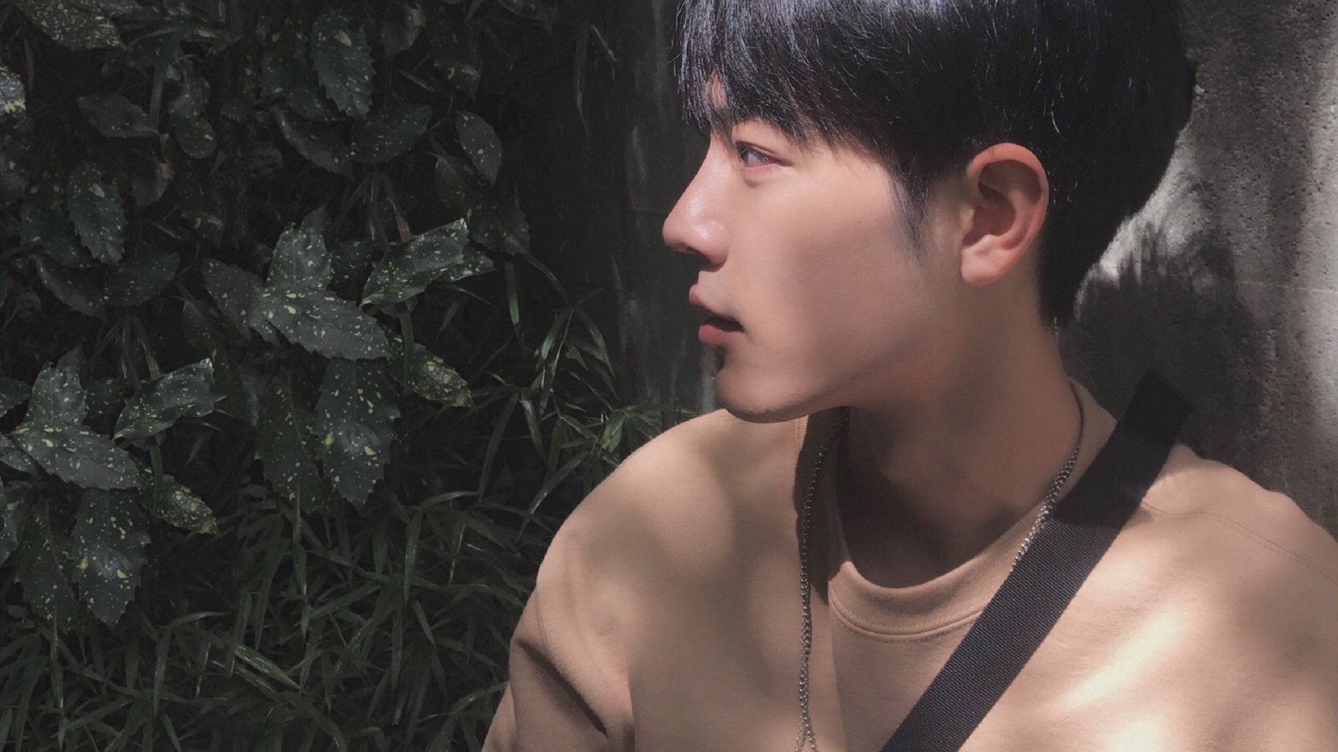 开云官网-全黑队通过配合默契的突破迅速拉开比分差距,全黑通关