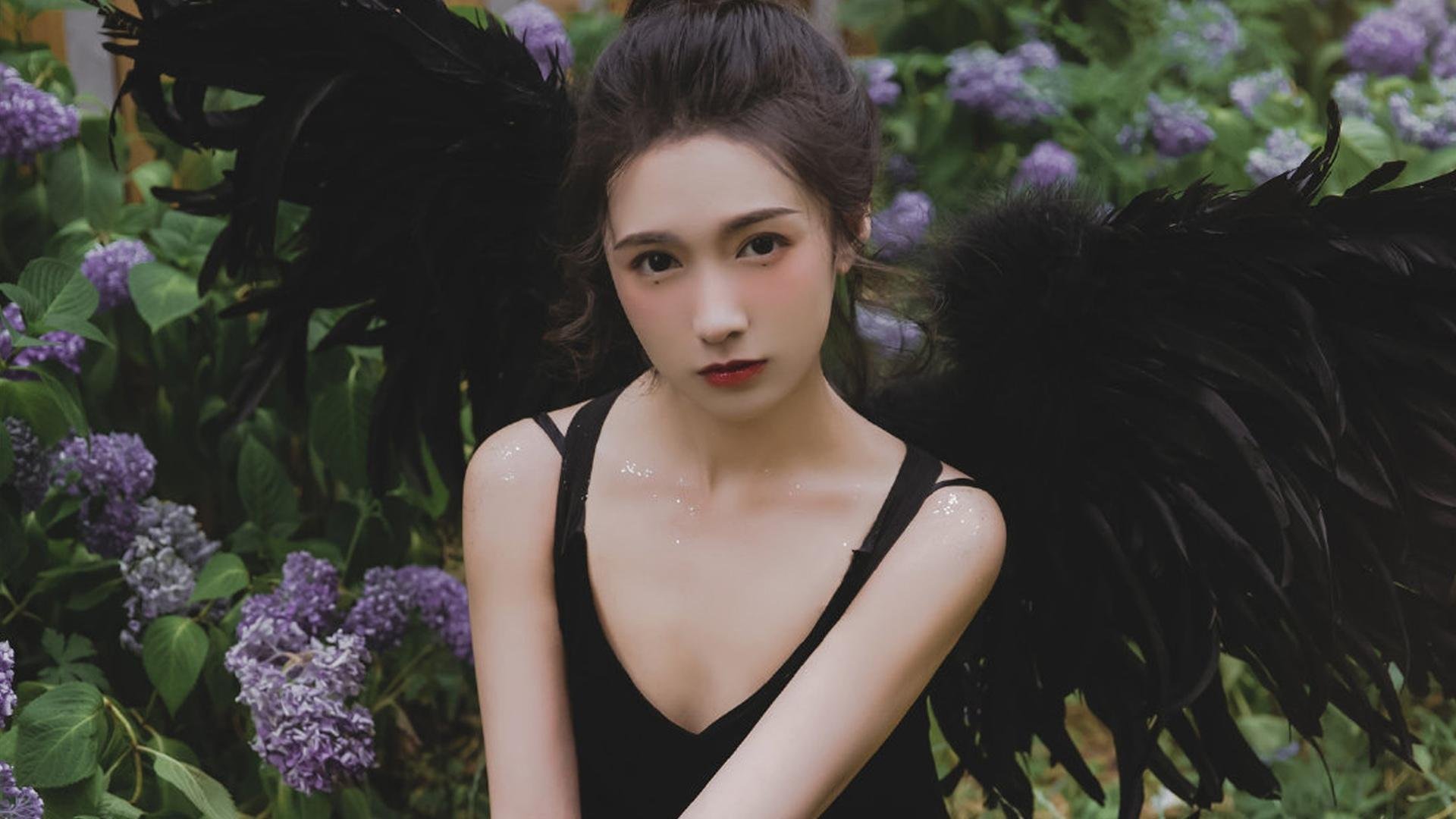 开云首页登录-苏炳添为青少年田径赛事助阵，苏炳添少年记录