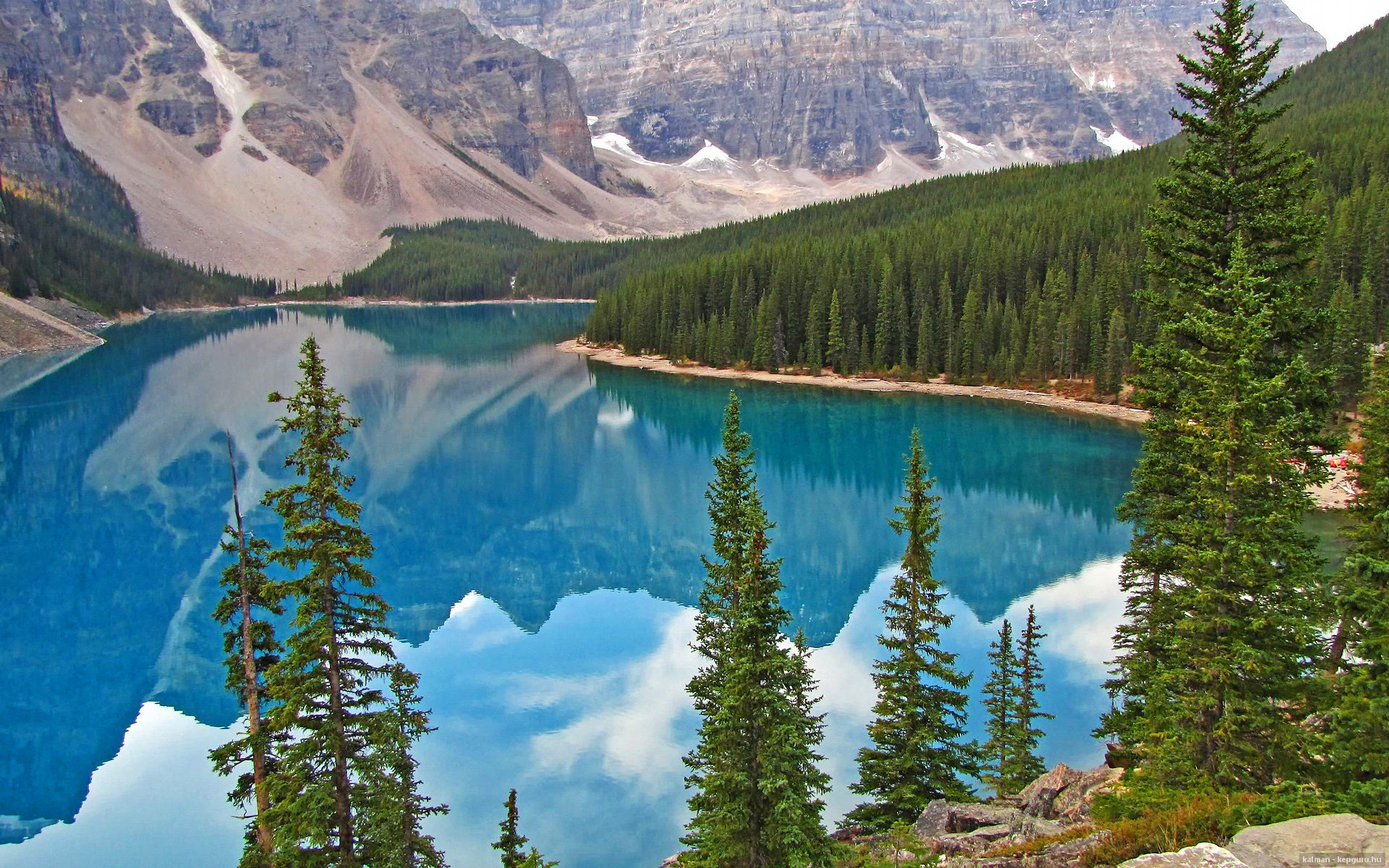 kaiyun 开云体育-西甲冠军争夺：最后一轮的惊天逆转，西甲全胜夺冠